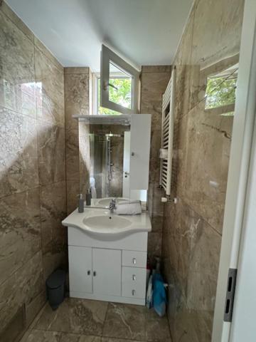 Cozy Flat Near Tivoli Park With Free Parking Apartment Ljubljana Exterior photo
